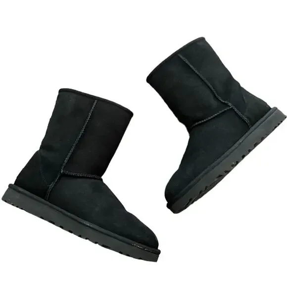 UGG Classic Short II Black Suede Shearling Boots Size 7 - Picture 12 of 12